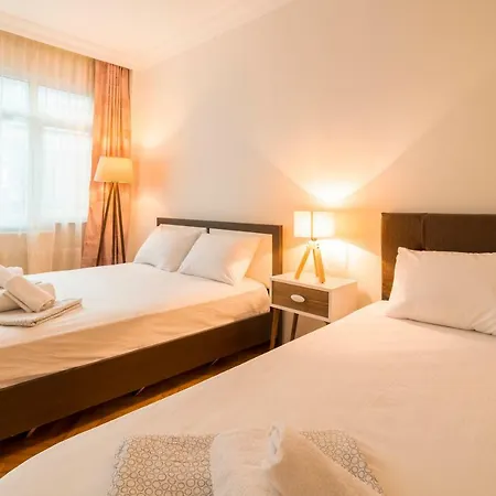 Classy Flat Taksim Апартаменты *